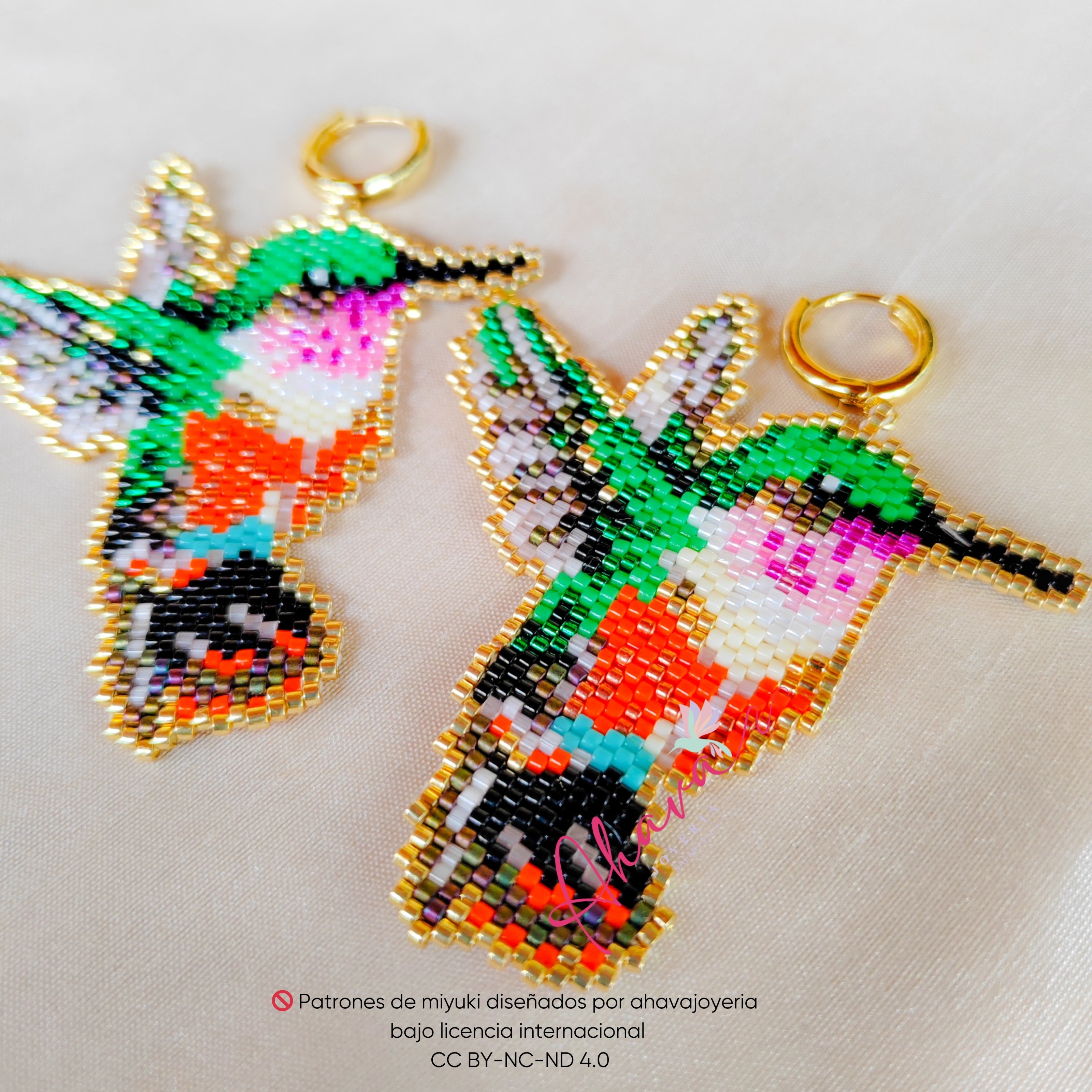 Pulsera y aretes colibrí de luz