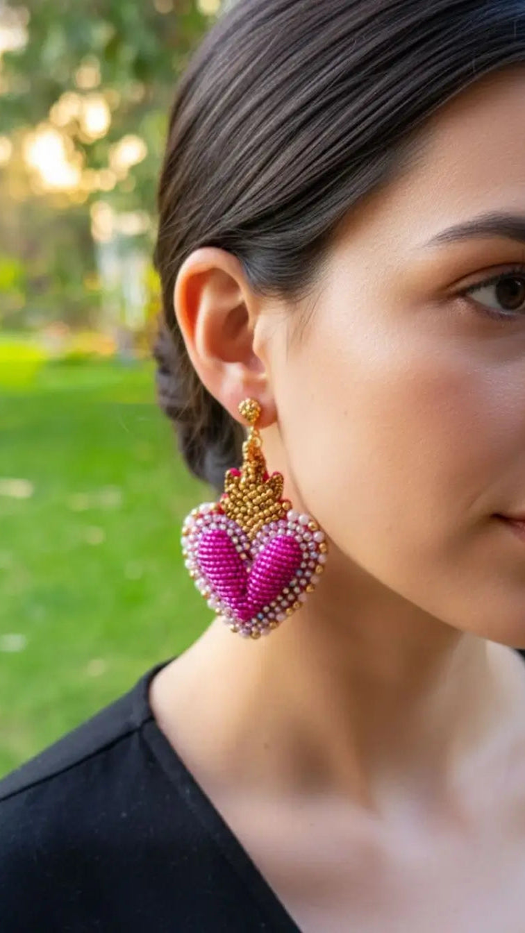 Aretes bordado artesanal corazón medianos