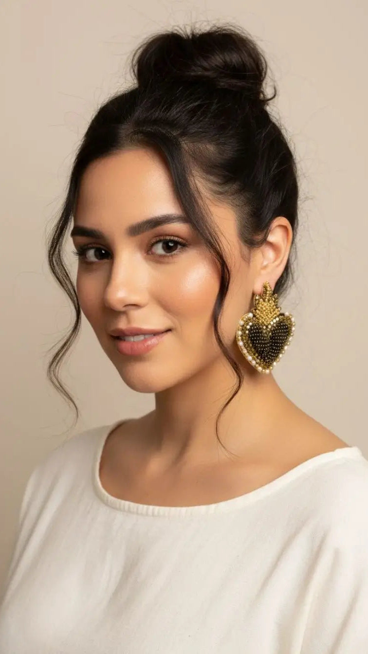 Aretes bordado artesanal corazón medianos