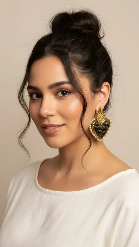 Aretes bordado artesanal corazón medianos