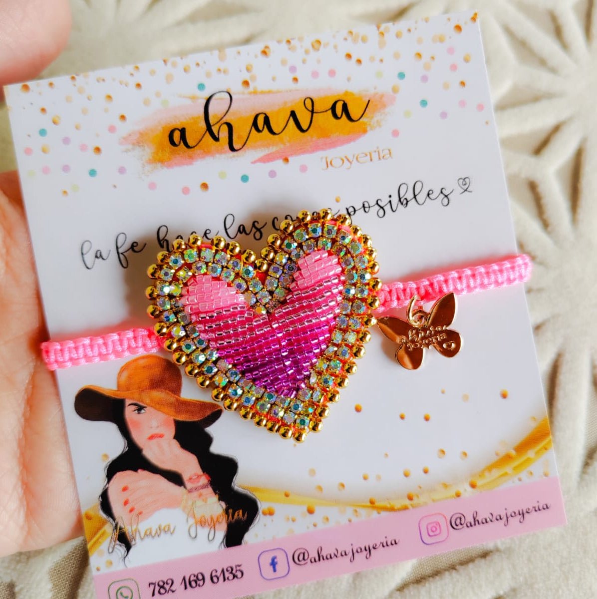 Pulsera corazón bordado - Ahava joyería artesanal